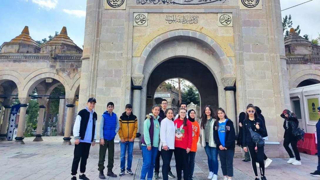 Deneme Sınavında Başarılı Olan Öğrencilerimiz Erzincan Gezisi İle Ödüllendirdi