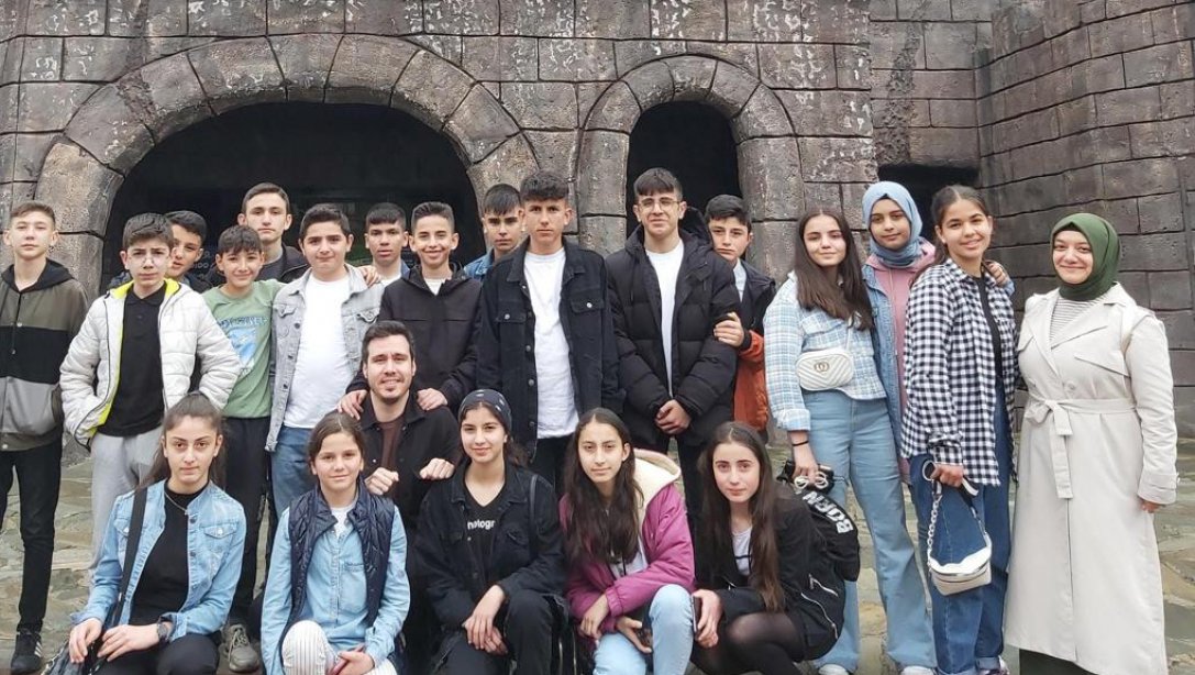 Mehmet Akif Ersoy Yatılı Bölge Ortaokulumuz Tarafından Trabzon Gezisi Düzenlendi