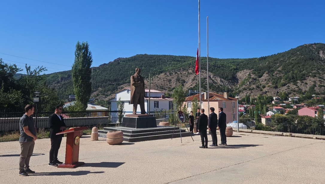 İlköğretim Haftası Çelenk Sunma Töreni